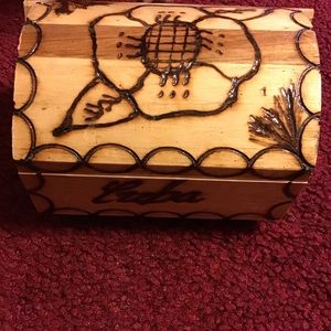 CUBA HAND CARVED FLOWER WOODEN KEEPSAKE TRINKET BOX EUC HANDCRAFTED